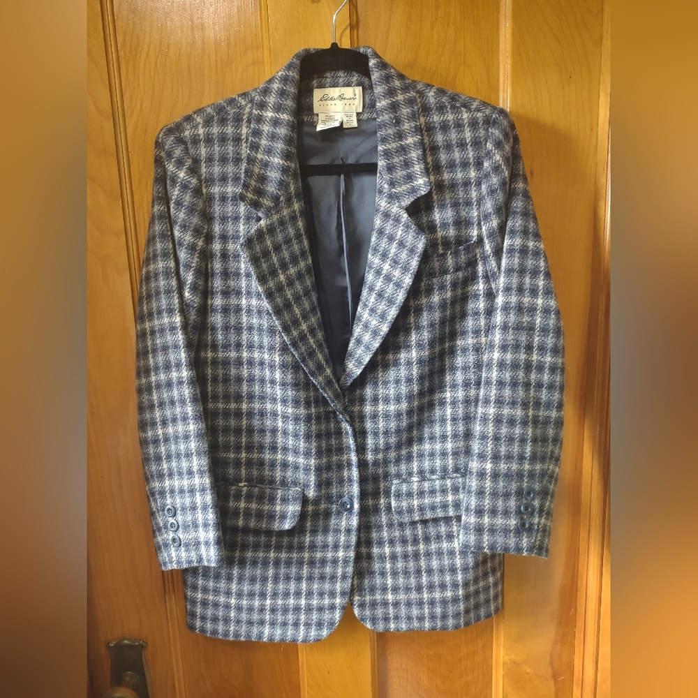 Eddie Bauer plaid blazer shades of blue size S Petite